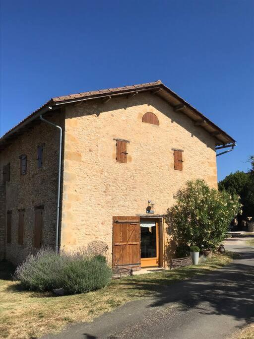 « Le Vieux Hangar » Gite A La Ferme Le Buisson-de-Cadouin Экстерьер фото